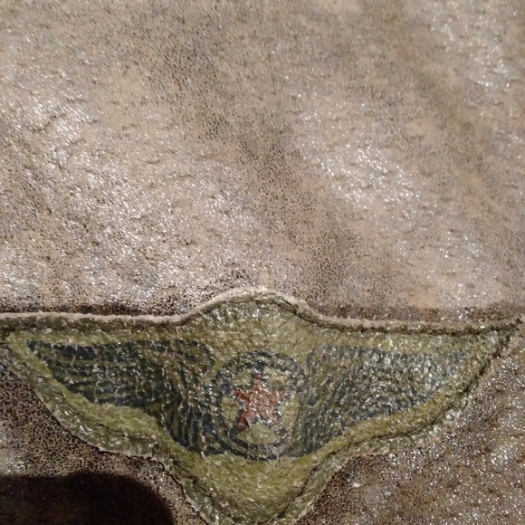 Old leather jacket - Picture 3 of 6